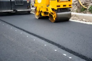 pavimentazione stradale in asfalto